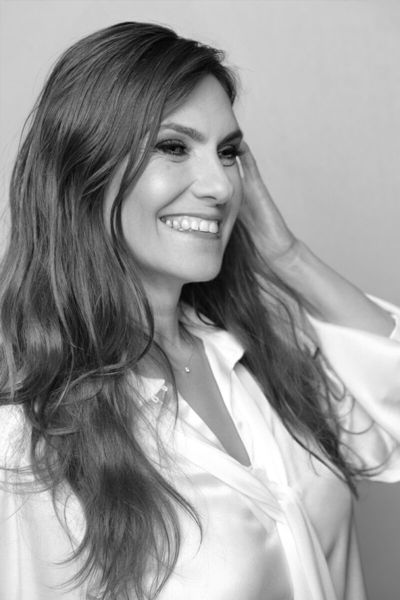 Porträt von Ramona Matschnigg – Gründerin von Raum für Neues & der Guiman-Methode