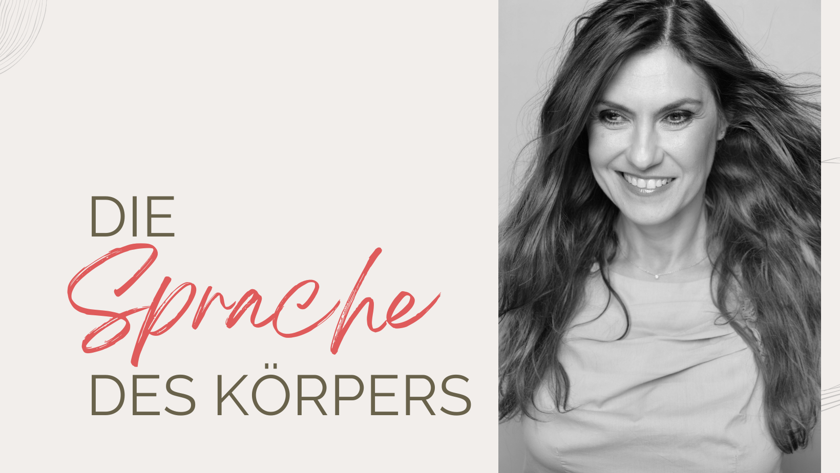 koerperorientiertes-coaching-ramona Ramona Matschnigg zeigt eine Körperübung im Coaching – Ruhe und Selbstverbundenheit spüren.